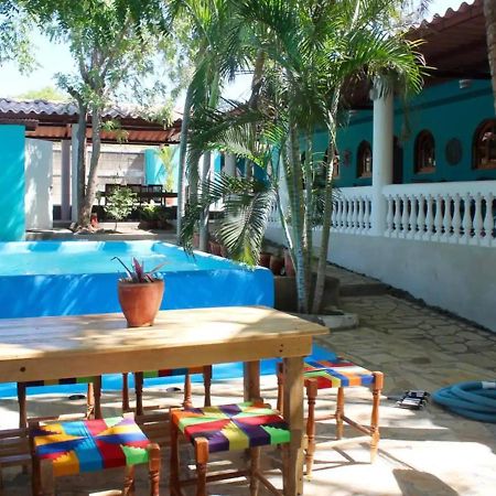 Casa De Los Cocos Bed and Breakfast Transito Εξωτερικό φωτογραφία