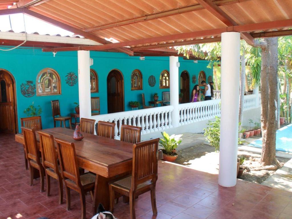 Casa De Los Cocos Bed and Breakfast Transito Εξωτερικό φωτογραφία