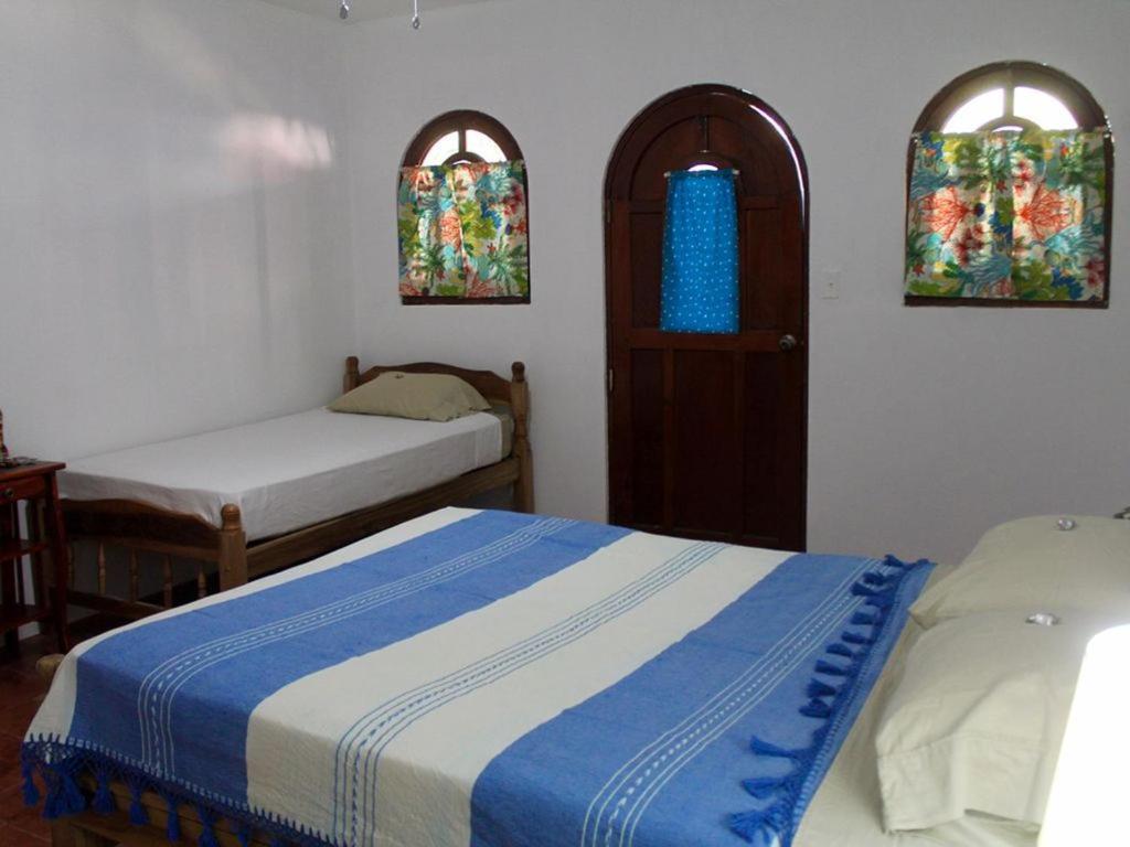 Casa De Los Cocos Bed and Breakfast Transito Εξωτερικό φωτογραφία